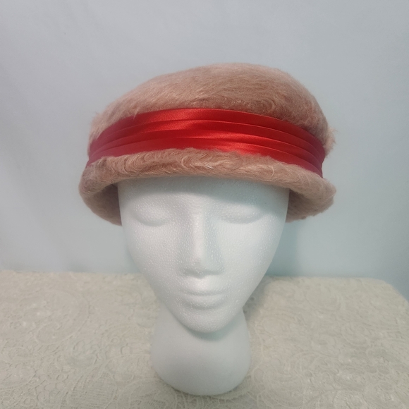 Vintage 1950s/1960s Pink Faux Fur W Ribbon Pillbox Hat. Jackie Kennedy Style.